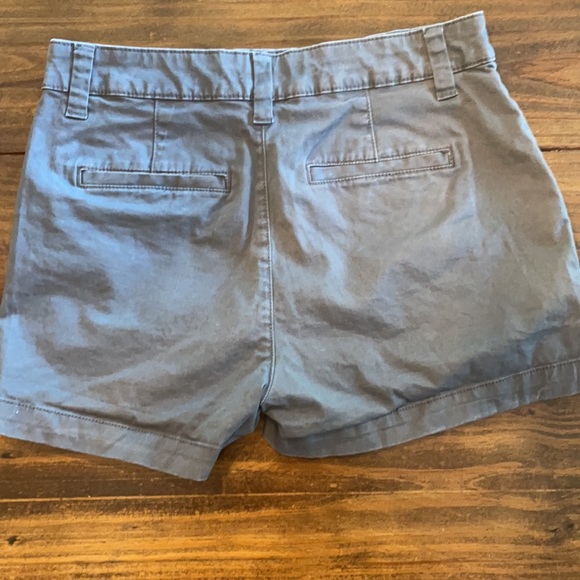 A New Day shorts in a medium gray color. Size 2. - Picture 2 of 2